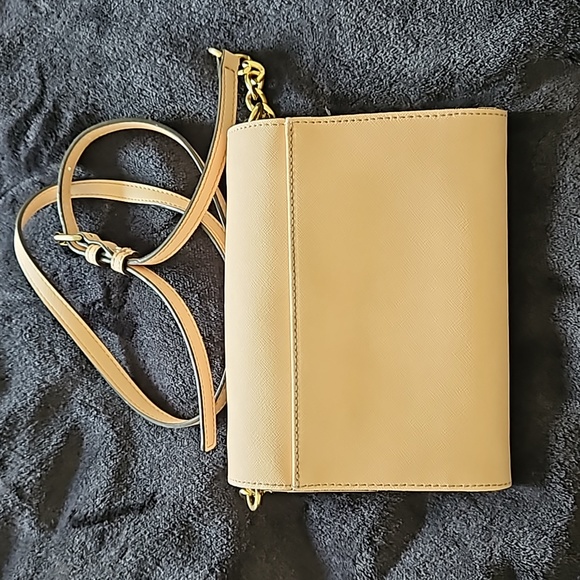 Pink Calvin Klein purse - Picture 4 of 4